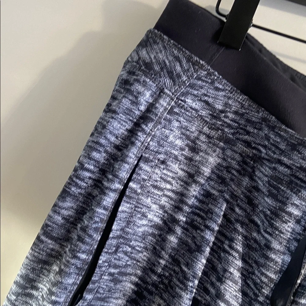 Lululemon Runderful Pants - Picture 10 of 13